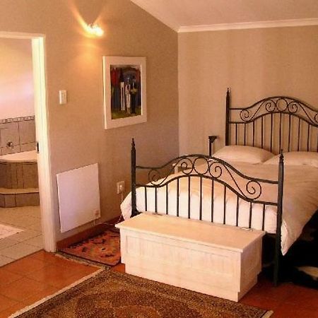 Rose Garden Manor House Apartment Harrismith Exterior photo